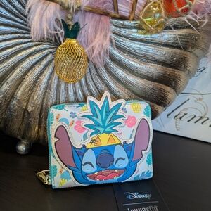 Loungefly x Stitch Pineapple Wallet Zip Around Disney Loungefly NWT